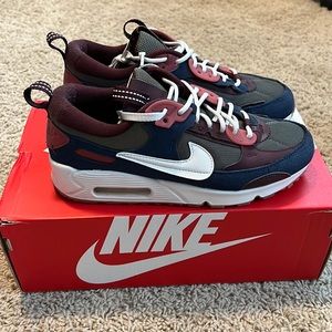 Nike Air Max Futura
